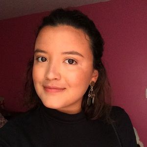 Meet your Posher, Yamileth